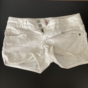 SO brand white shorts